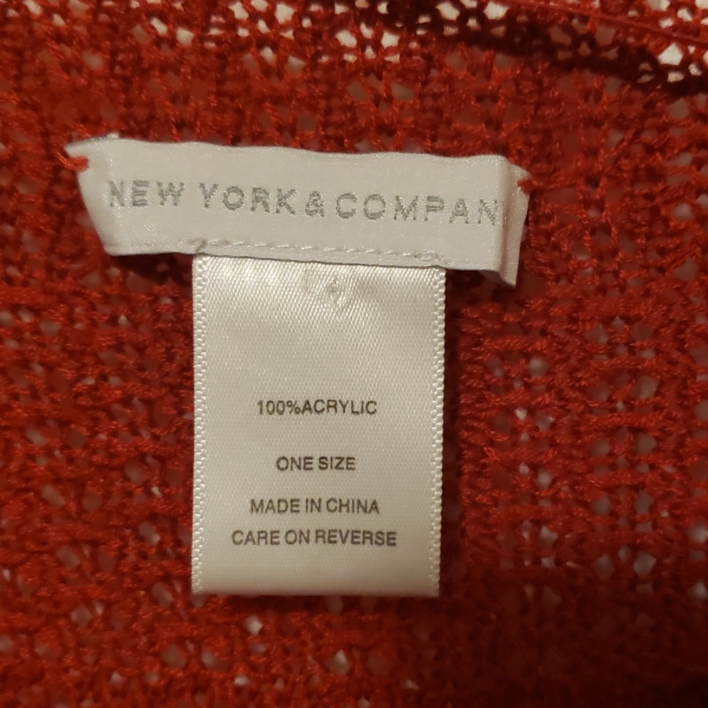 New York and Co poncho - Picture 2 of 5